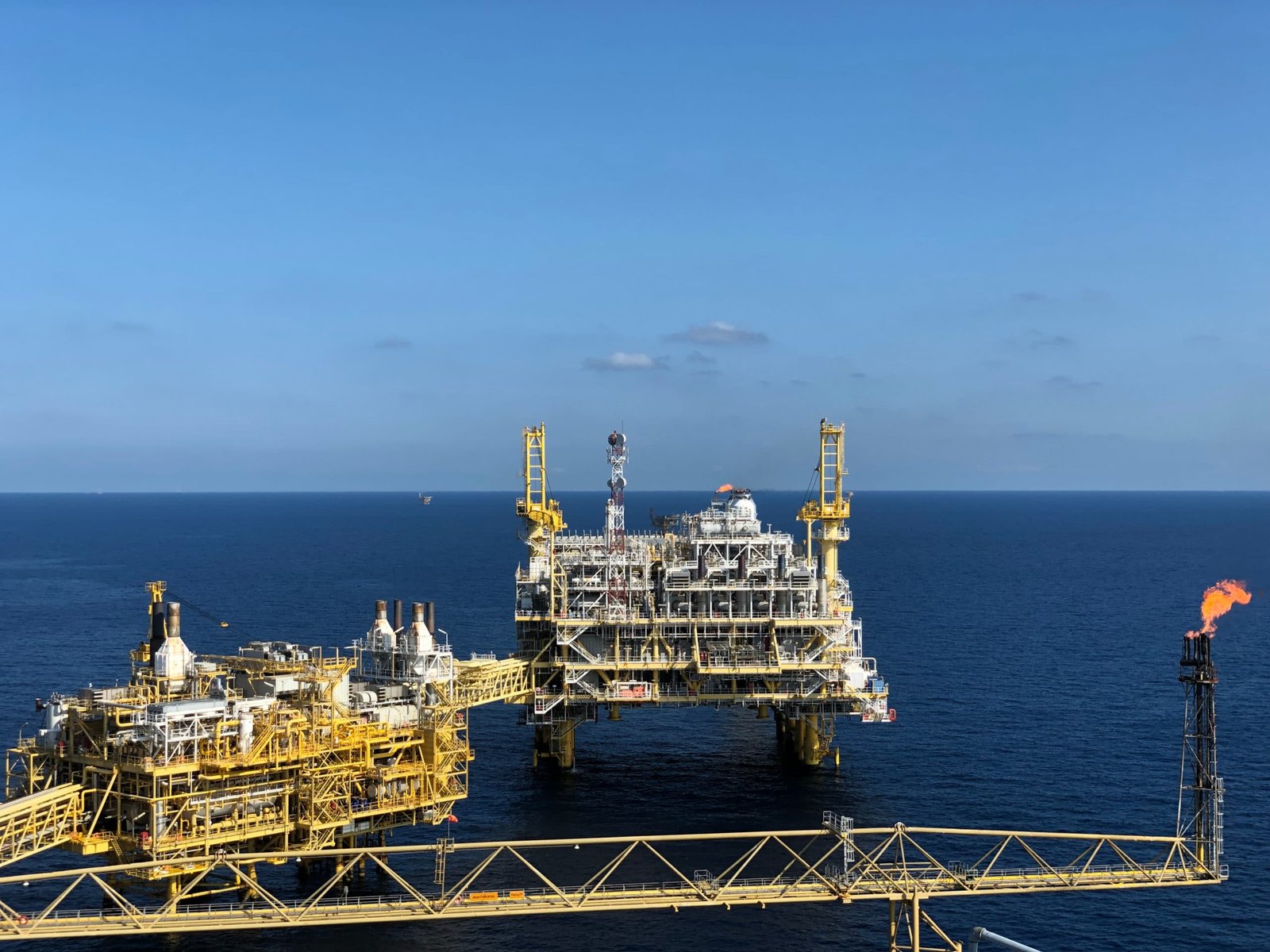 What You Need to Know When Selling Your Oil and Gas Pipeline Company